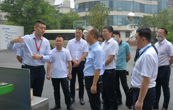 长沙市芙蓉戋戋委书记周春晖一行莅临湖南区域公司调研